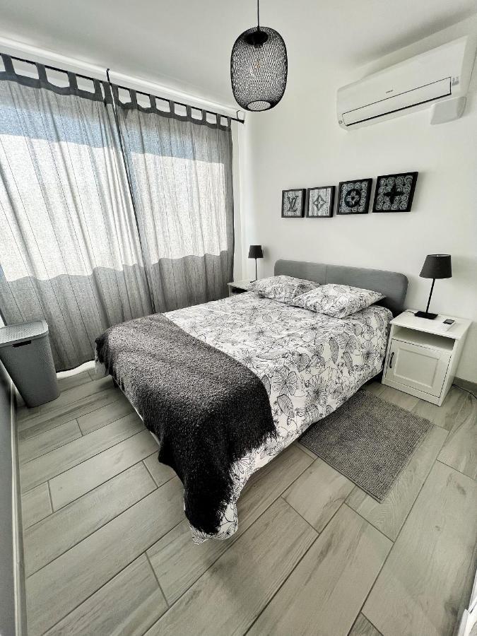 Les Appartements Du Carnot - Terrasses Et Jardins La Rochelle  Exterior foto